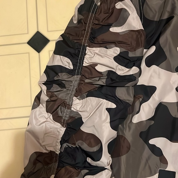 Elwood side pocket camouflage lightweight zip down jacket size XL EUC - Picture 3 of 6